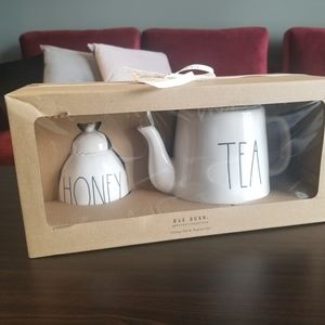 Rae Dunn Honey & Tea set